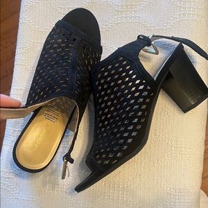 Liz Claiborne Black Cutout Block Heel Sandals